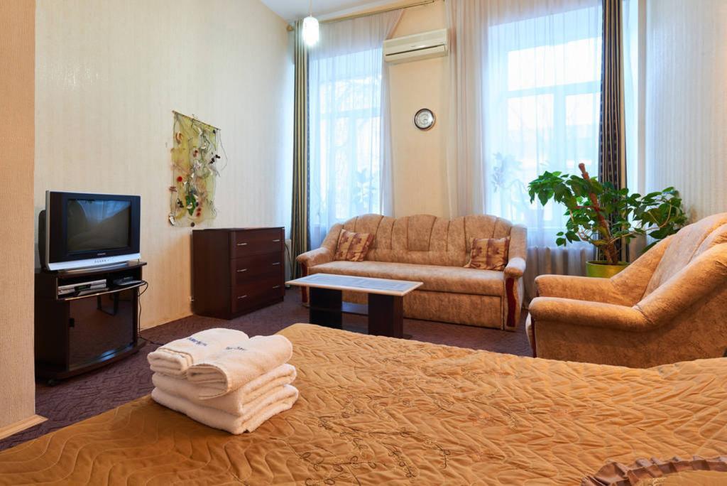 Home Hotel Apartments On Kontraktova Ploshcha Kyjev Exteriér fotografie